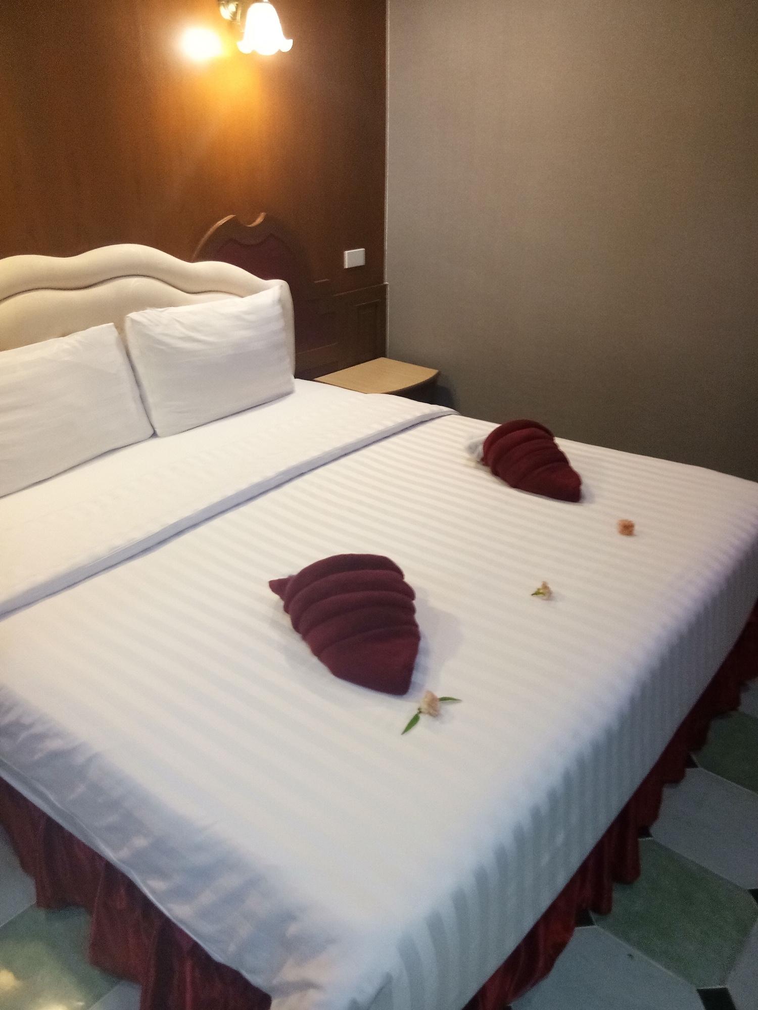 Lamai Inn Patong Buitenkant foto